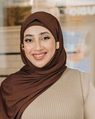 Photo of Tamannah Harooni, Associate Clinical Social Worker, ACSW, MSW