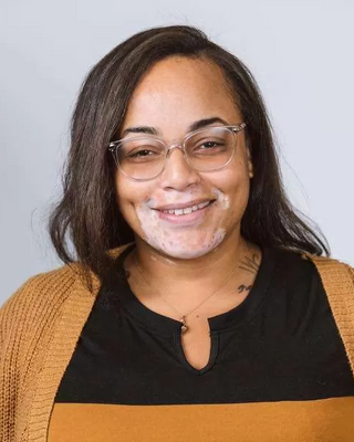Photo of Laura Harris, Clinical Social Work/Therapist, LCSW