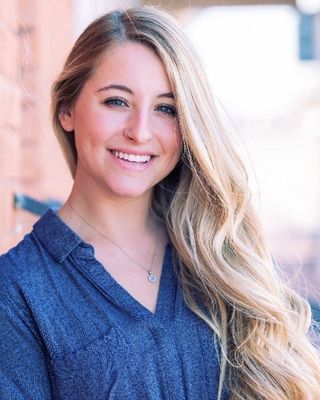 Photo of Brooke Hulsizer, Psychotherapist, MSc, PNCPS Acc.