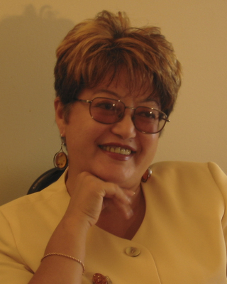 Photo of Lana Michaels (S. Mikhailova), PhD, RP, PhD, RT, Registered Psychotherapist in Ottawa