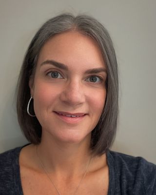 Photo of Elizabeth Paronich, Clinical Social Work/Therapist, LICSW