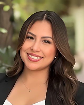 Photo of Jasmine De La Torre, Marriage & Family Therapist, LMFT