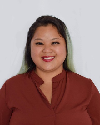 Photo of Tuyen Tran, Clinical Social Work/Therapist