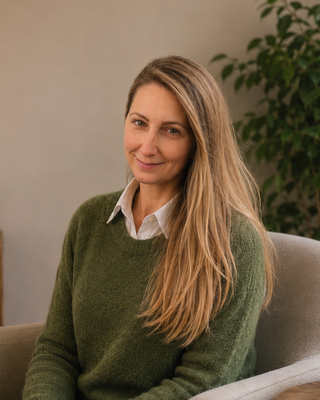 Photo of Olivera Novakovic, Psychotherapist, MSc, MBACP