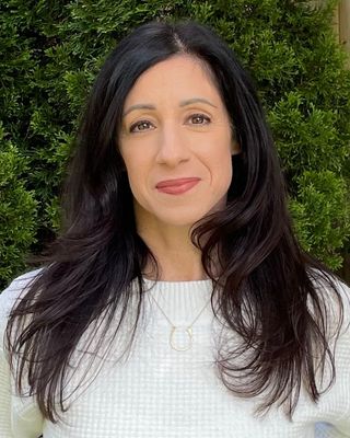 Photo of Lia Colosimo, Registered Social Worker, MSW, RSW