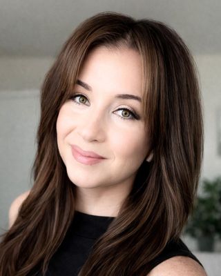 Photo of Rebecca Steen, Pre-Licensed Professional, AMFT, APCC