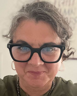 Photo of Louise Perry, Psychotherapist, MA, HCPC-Art Therap.