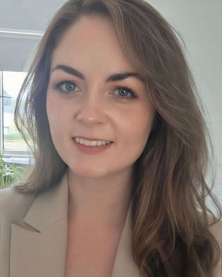Photo of Dr. Jade Walsh, Psychologist, CPsychol PSI