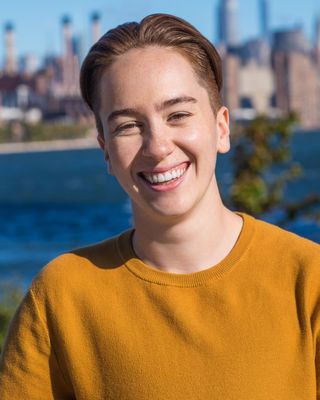 Photo of Julie Hanss, Pre-Licensed Professional in New York, NY
