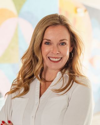 Photo of Elizabeth Woolfolk, Pre-Licensed Professional, M Ed, P-LPC
