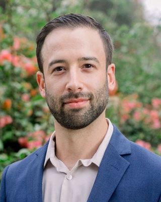 Photo of Austin Grinberg, Psychologist in Los Angeles, CA
