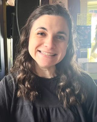 Photo of Zoey Dlott, Clinical Social Work/Therapist, LCSW, RN
