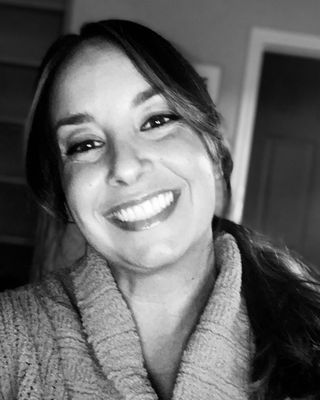 Photo of Nicole Folmer, Marriage & Family Therapist, MS, LMFT