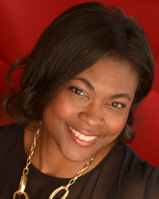 Photo of Tecsia Evans, PhD, Psychologist in Oakland