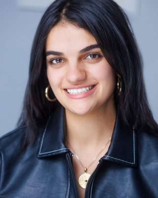 Photo of Nikki Cohanpour, Clinical Social Work/Therapist, LMSW