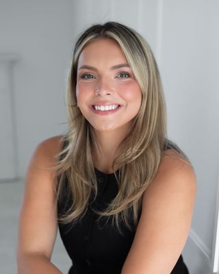 Photo of Madelyn Murphy - Madelyn Murphy: Affordable Therapy, Pre-Licensed Professional, BSc, MACP, CT(P)