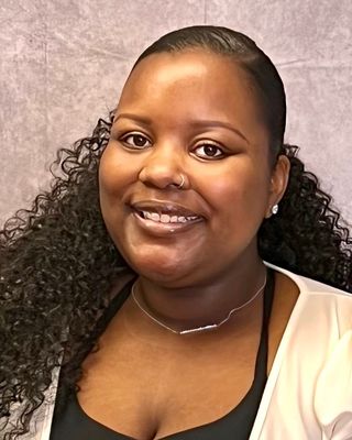 Photo of DeJahlyn McAlpine, Registered Clinical Social Worker Intern, MSSA, LSW