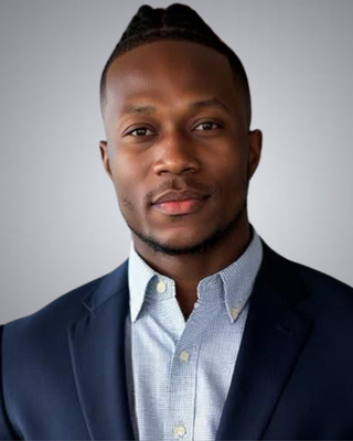 Photo of Momo Cole, Psychiatric Nurse Practitioner, APN, PMHNP, CRNP