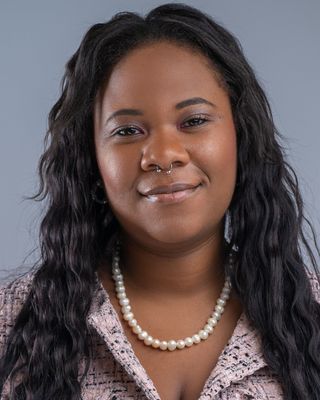 Photo of Amani Holland, Marriage & Family Therapist Associate