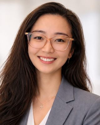 Photo of Stephanie Zhang, Psychiatric Nurse Practitioner, MSN, PMHNP