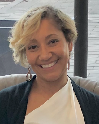 Photo of Andrea Owes, Psychiatric Nurse Practitioner, MSN, RN, PMHNPBC