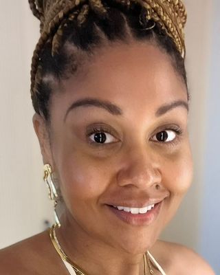 Photo of Sheena Ogee, Clinical Social Work/Therapist, LMSW, PMH-C