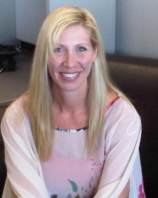 Photo of Katherine Rolfe, Psychologist in Edmonton, AB