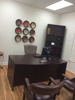 Gallery Photo of DR. IWUEKE'S OFFICE