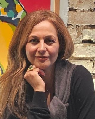 Photo of Nastaran Tofigh, Counsellor, MSc, AMHSW