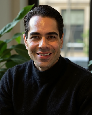 Photo of Daren Esquéda-Liff, Clinical Social Work/Therapist, LCSW