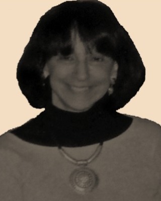 Photo of Heloisa Garman, Psychologist in Evanston, IL