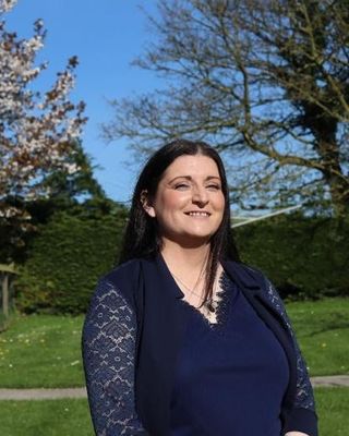 Photo of Elaine Dunne, Psychotherapist, Pre-Accredited Member IACP