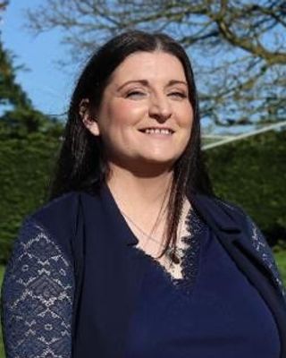 Photo of Elaine Dunne, Psychotherapist, Pre-Accredited Member IACP