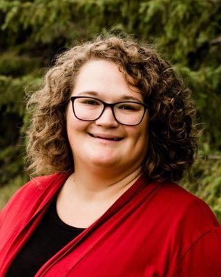 Photo of Lindsey Job, Clinical Social Work/Therapist, MSW, LICSW