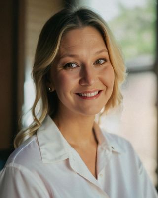 Photo of Kimberly Reuter, Counselor, LMHC