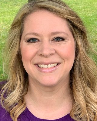 Photo of Kristy McNamee, Licensed Mental Health Counselor, LMHC