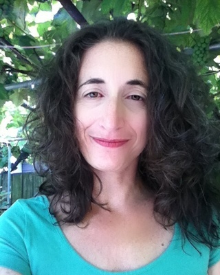 Photo of Lesley Swartz, Registered Psychotherapist in Toronto, ON