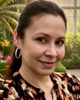 Photo of Griselle Warthen, Clinical Social Work/Therapist