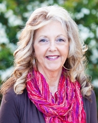 Photo of Kathy Di Giacomo, Marriage & Family Therapist Associate in Elk Grove, CA