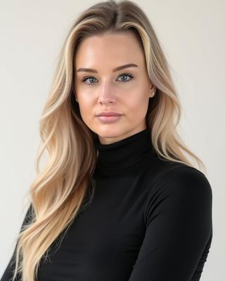 Photo of Hayley Parrent, Psychiatric Nurse Practitioner, MSN, APRN, PMHNP, -BC