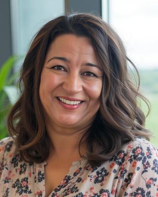 Photo of Tej Neringer, Registered Psychotherapist, RP, MACP, MBA, CPA