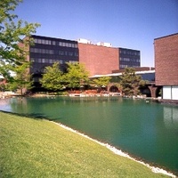 Gallery Photo of Hilltop Executive Center, Libertyville IL 
Two beautiful buildings connected by a skyway and anchored by a gorgeous pond. And the view is lovely!
