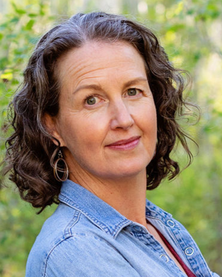 Photo of Lynne Herbert, Licensed Professional Counselor in Bend, OR