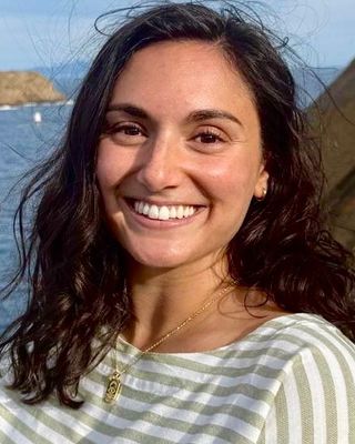 Photo of Alexandra Josfan, Pre-Licensed Professional