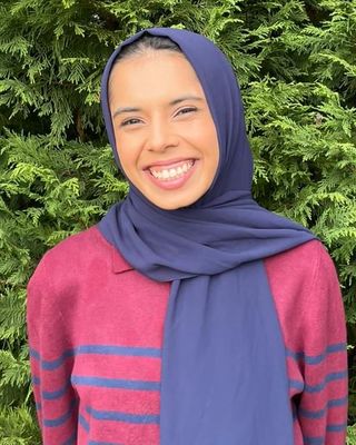 Photo of Safa Khan, Pre-Licensed Professional, LSW