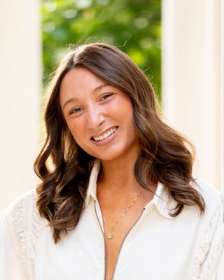 Photo of Nina Altier, Pre-Licensed Professional
