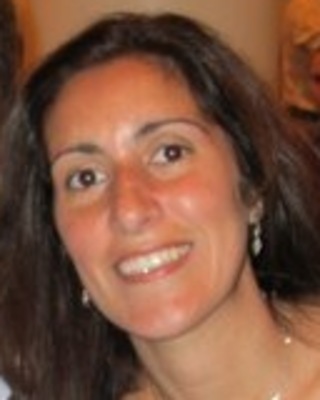 Photo of Robyn Longo, LMHC, EdM, Counselor