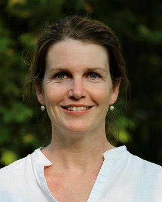 Photo of Anna Dalton, Registered Psychotherapist in Cambridge, ON