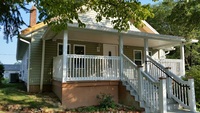 Gallery Photo of 322 8th Ave East, Hendersonville, NC