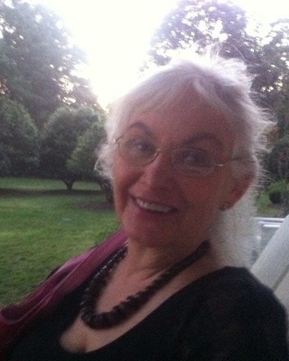 Photo of Nina Hellman, Art Therapist in Astoria, NY